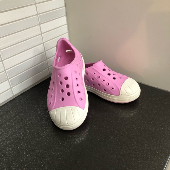 🥳HOST PICK🥳 Crocs Bump It toddler sandals - Picture 3 of 10